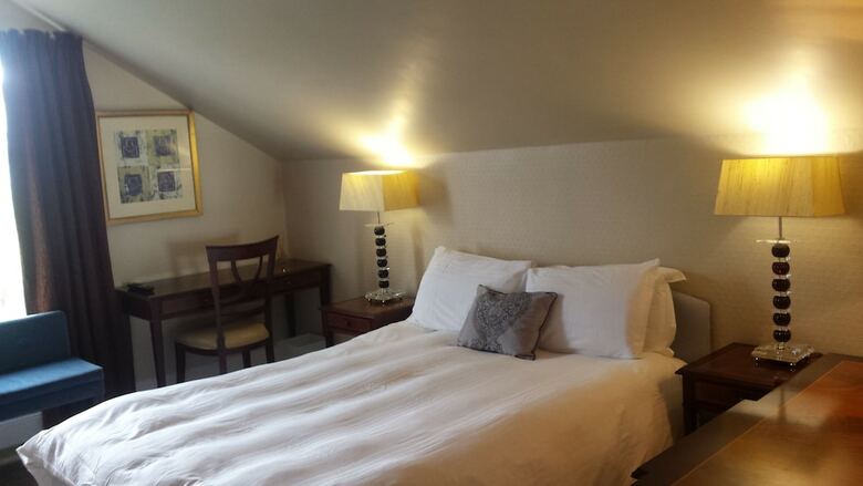 Hostal Shearwater