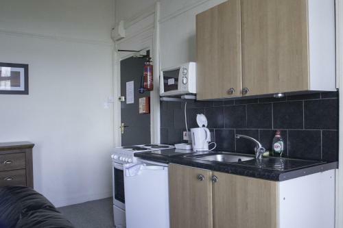 Mowbray Apartments