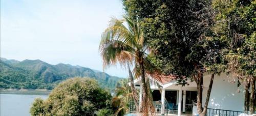 Casa En Isla Del Sol - Gratis Transporte