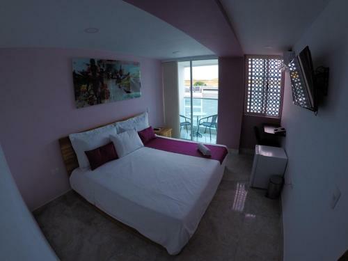 Kamaleb Farallones Hotel