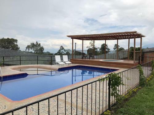 Finca La Caba�ita Los Boh�os Con Piscina