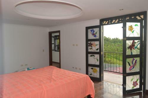 Finca La Caba�ita Los Boh�os Con Piscina