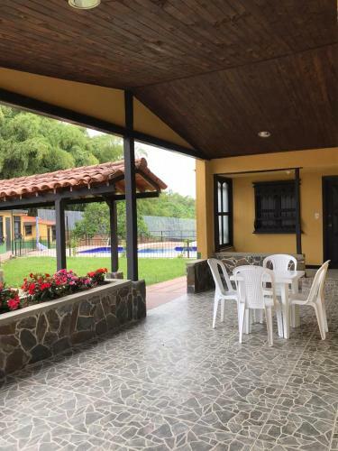 Finca La Caba�ita Los Boh�os Con Piscina