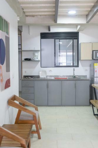 M1145 Aparta Suite Loft Amoblado