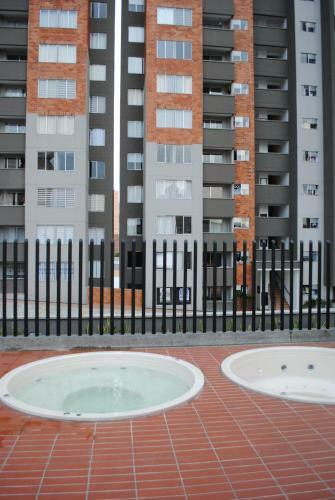 Apartamento Near El Poblado,new Modern,turco,jacuzzi & Pools