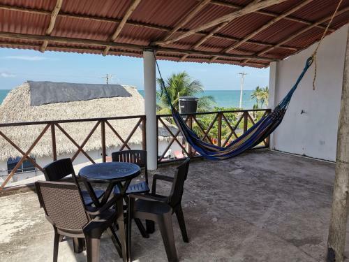 Caba�a De Playa Francesa