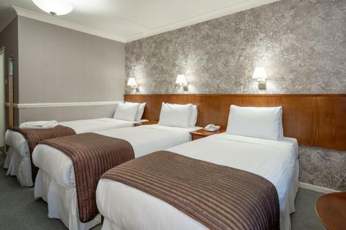 The Clarendon Hotel