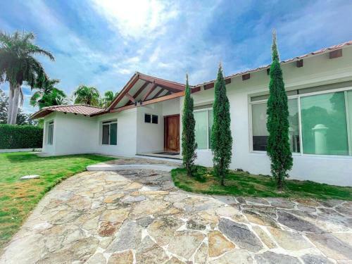 Increible Villa Campestre En Ricaurte Cundinamarca
