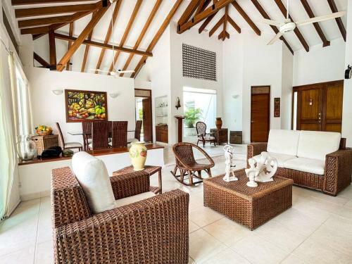 Increible Villa Campestre En Ricaurte Cundinamarca