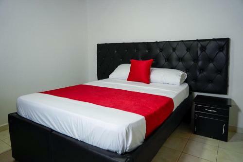 Aparta Hotel El Rosario 1