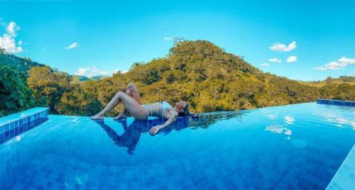 Chal� Do Lago Em Cunha