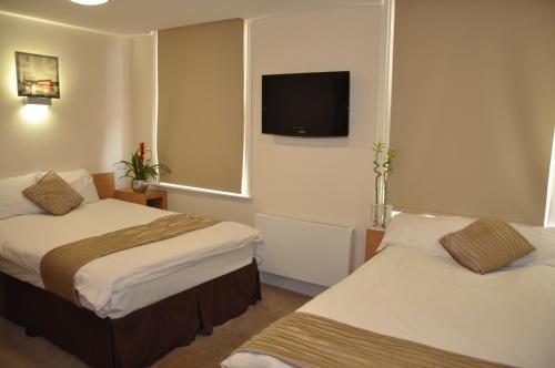Queens Hotel