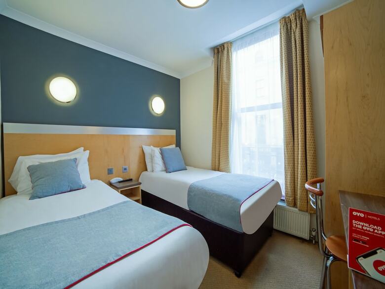Elysee Hotel - Hyde Park