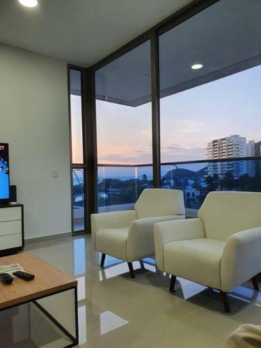 Charming Apartment With Sea View