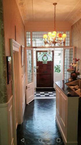 Hostal Dawson House Hotel - Guest House