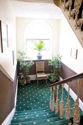 Hostal Curzon House Hotel
