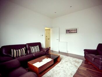 Apartamentos Howburn Residence