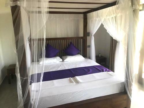 Hostal Villa Riverside