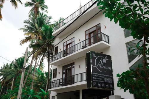 Hotel The Atrium Hiriketiya