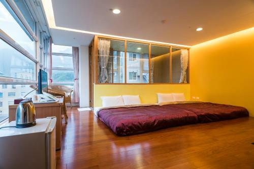 Crystal Hotel