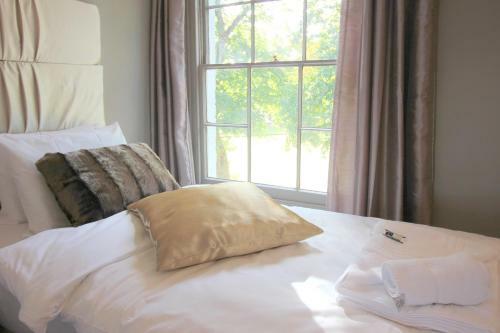 Regency House Apartments