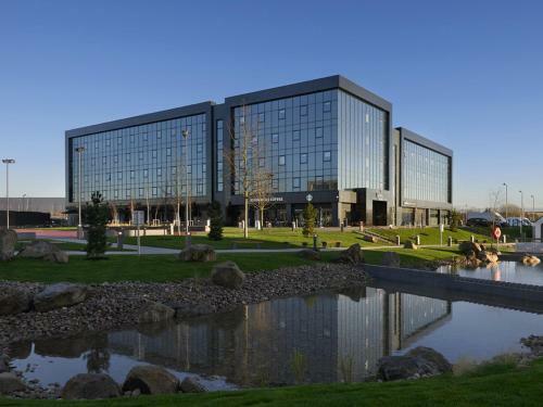 Hotel Village Urban Resort Aberdeen