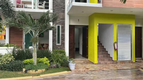 Hotel Coco Mar Suites