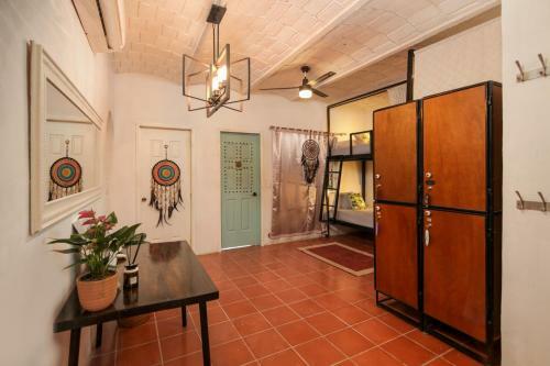 Albergue My Sisters House - Female Only