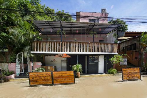 Albergue My Sisters House - Female Only