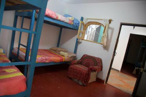 Hostal Casa Chuparrosa House