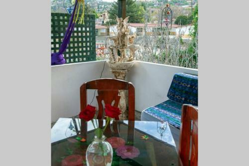 Hostal Casa Chuparrosa House