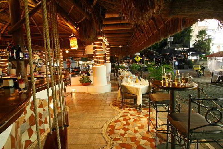 Nina Hotel & Beach Club