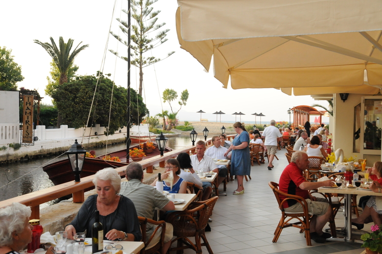 Hotel Kalyves Beach