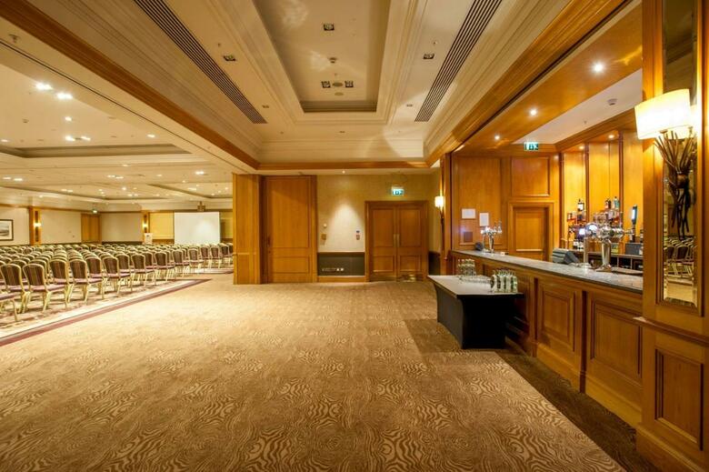 Doubletree By Hilton Dunblane Hydro Hotel