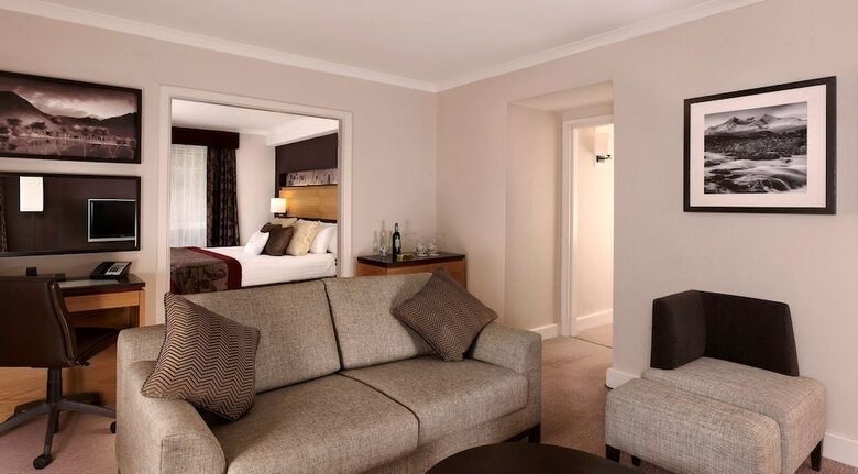 Doubletree By Hilton Dunblane Hydro Hotel