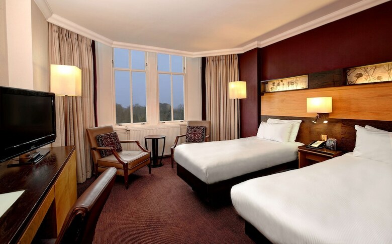 Doubletree By Hilton Dunblane Hydro Hotel