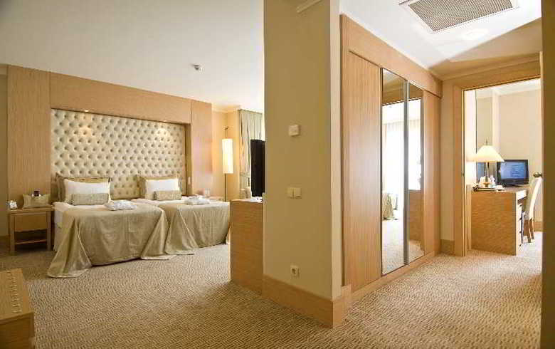 Hotel Amara Wing Resort