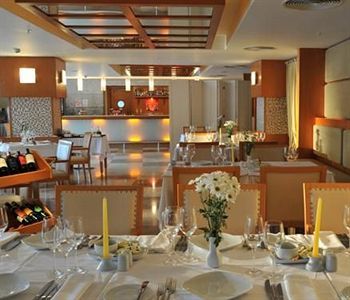 Hotel Amara Wing Resort