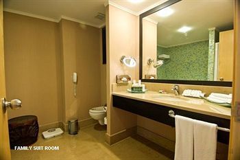 Hotel Amara Wing Resort