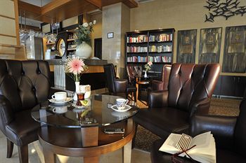 Hotel Amara Wing Resort