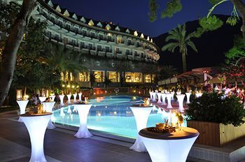 Hotel Amara Wing Resort