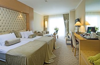 Hotel Amara Wing Resort