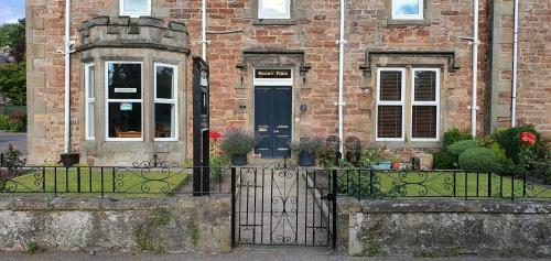 Hostal Moray Park Guest House