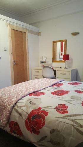 Hostal Ivanhoe Guest House