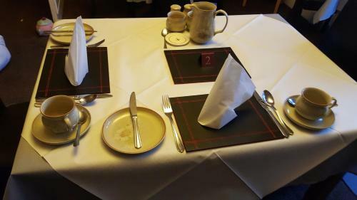Hostal Ivanhoe Guest House