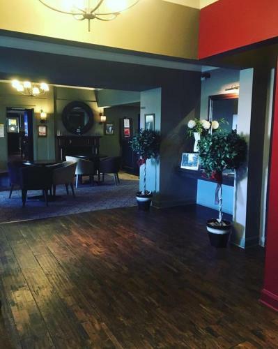 Chieftain Hotel