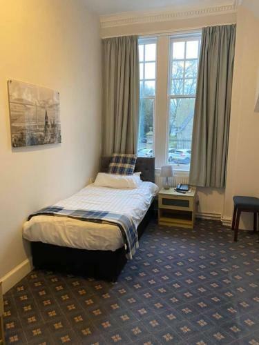 The Woodside Hotel