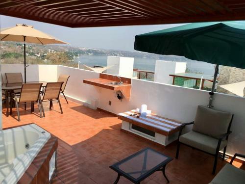 Casa El Gran Lago, Tequesquitengo