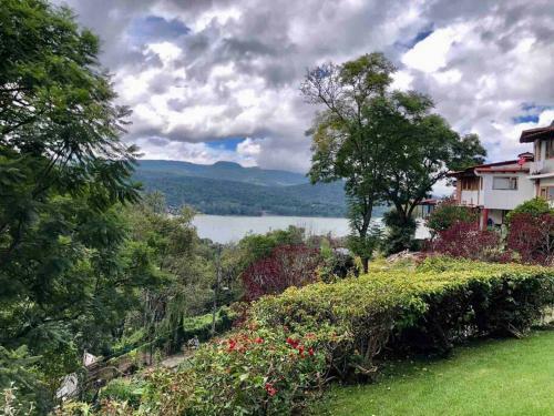 Villa de Los Cuatro Manguitos Para 20 Personas