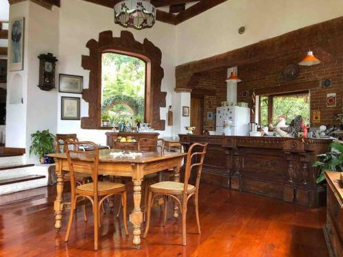 Villa de Los Cuatro Manguitos Para 20 Personas